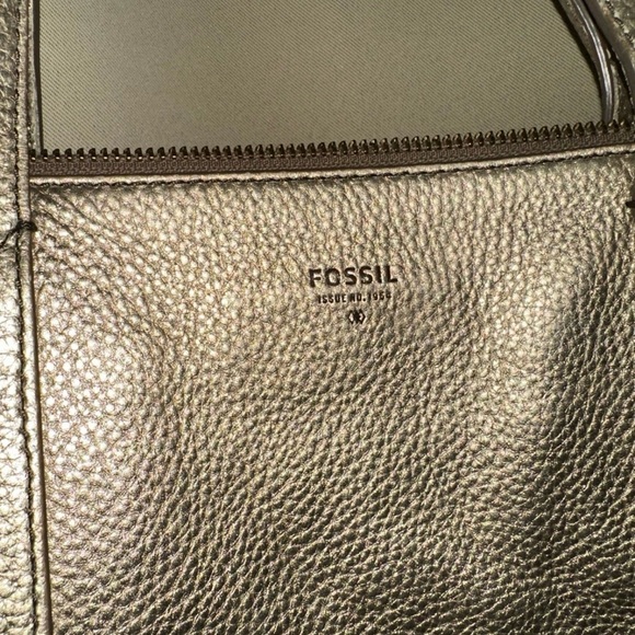 Fossil Metallic Gold Tote Bag - Picture 3 of 7